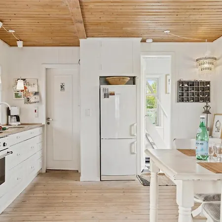 Stunning In With 2 Bedrooms Nyaraló *